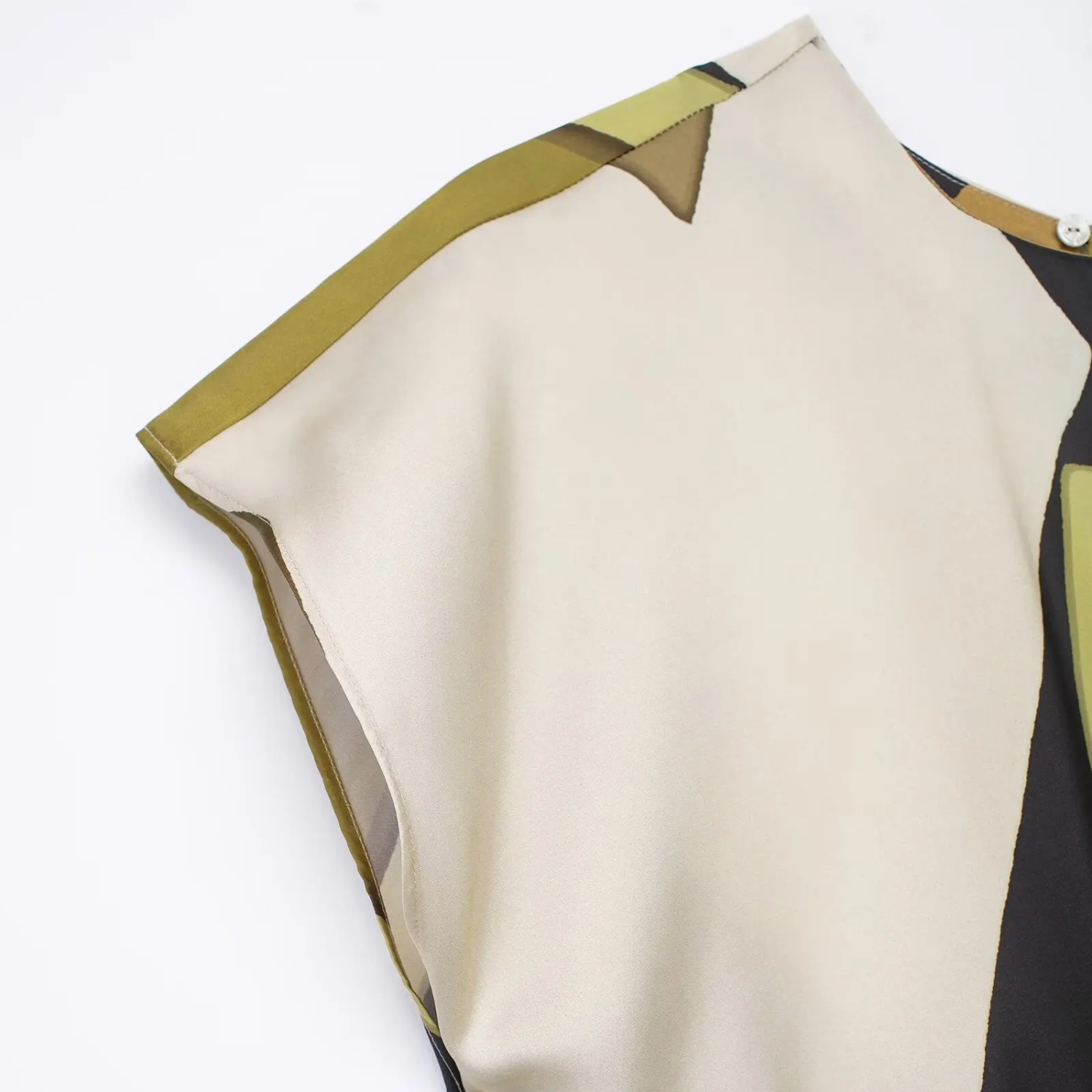 Gia | Abito Lungo con Stampa Vintage, Scollo Tondo e Dettaglio Cut-Out sul Retro