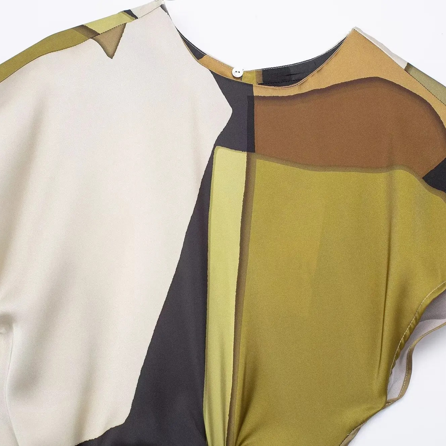 Gia | Abito Lungo con Stampa Vintage, Scollo Tondo e Dettaglio Cut-Out sul Retro