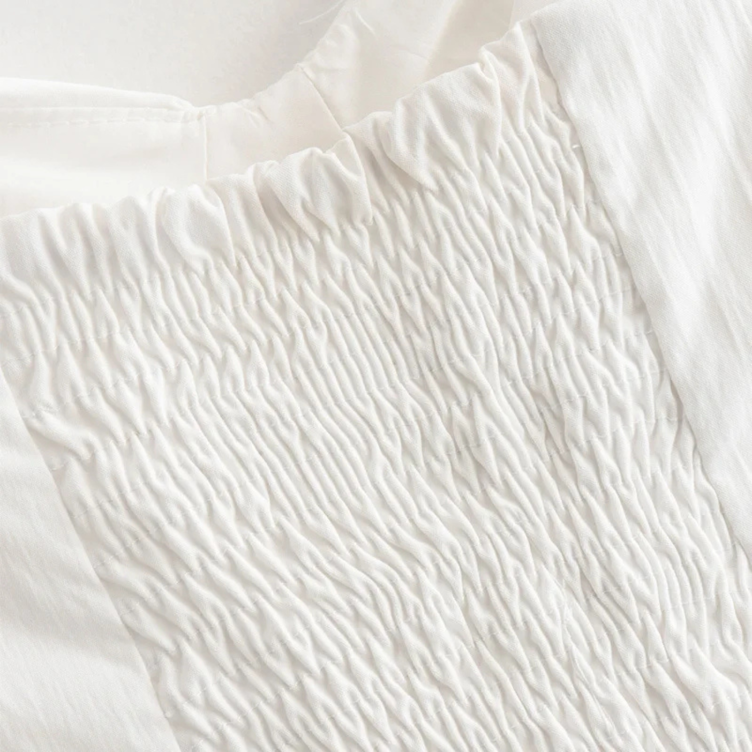 Noa | Abito Midi Bianco Elegante con Pieghe e Dettaglio Farfalla