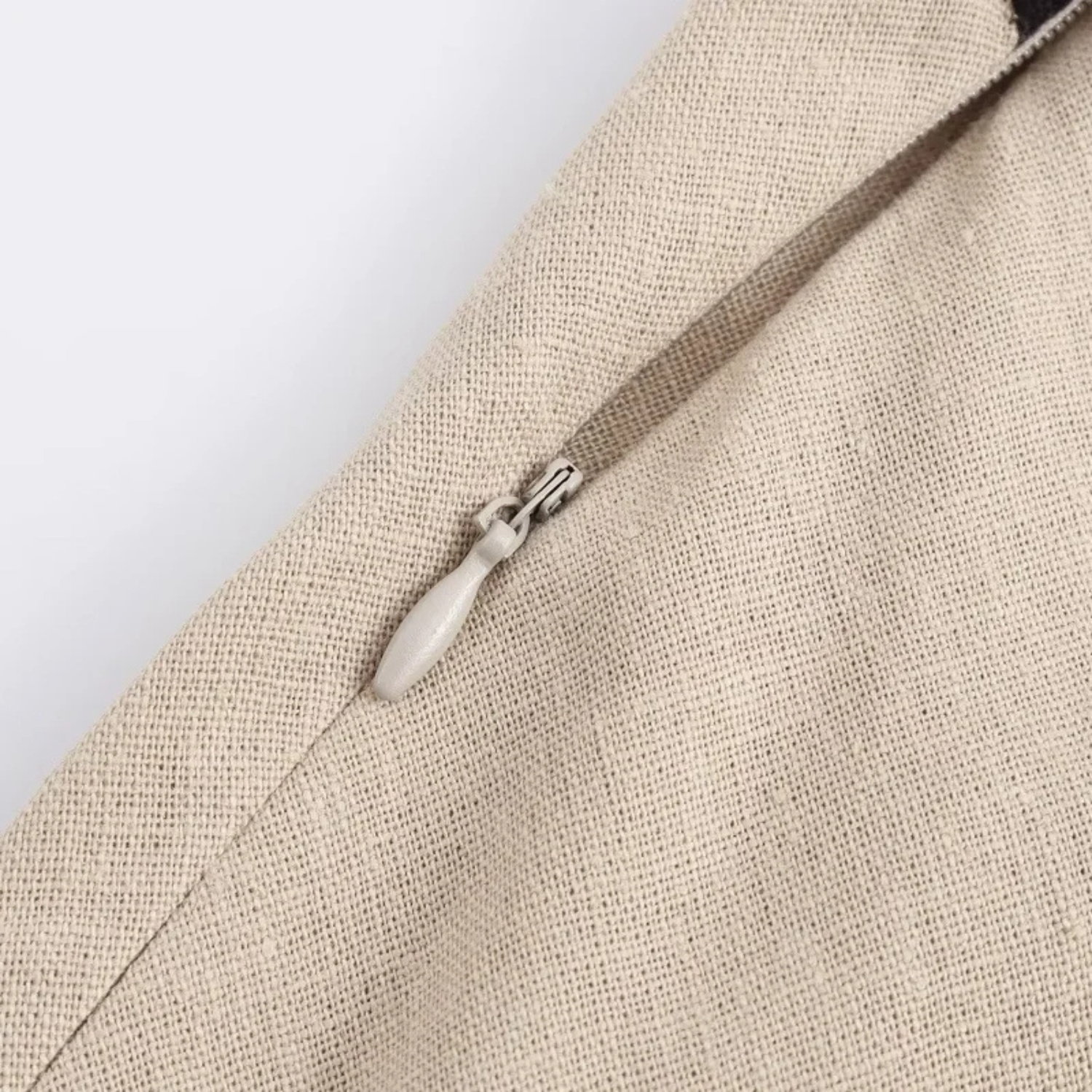Fia | Abito Midi Elegante con Dettaglio Farfalla, Schiena Scoperta e Stile Vintage